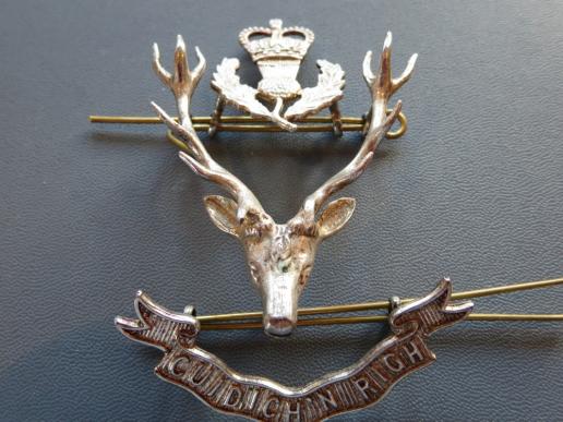 The Queens own Highlanders Officers 3 part Silver Glengarry badge