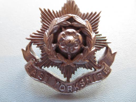 British WW1 The East Yorkshire Regiment bronze Officers Field Service Cap badge