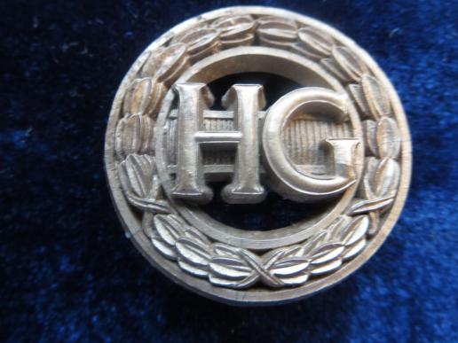 The Home Guard. original Bakerlite badge