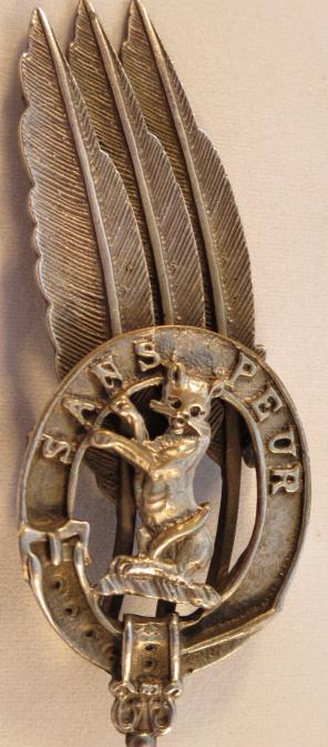 5th Seaforth Highlanders Officers Eagle Feather Badge